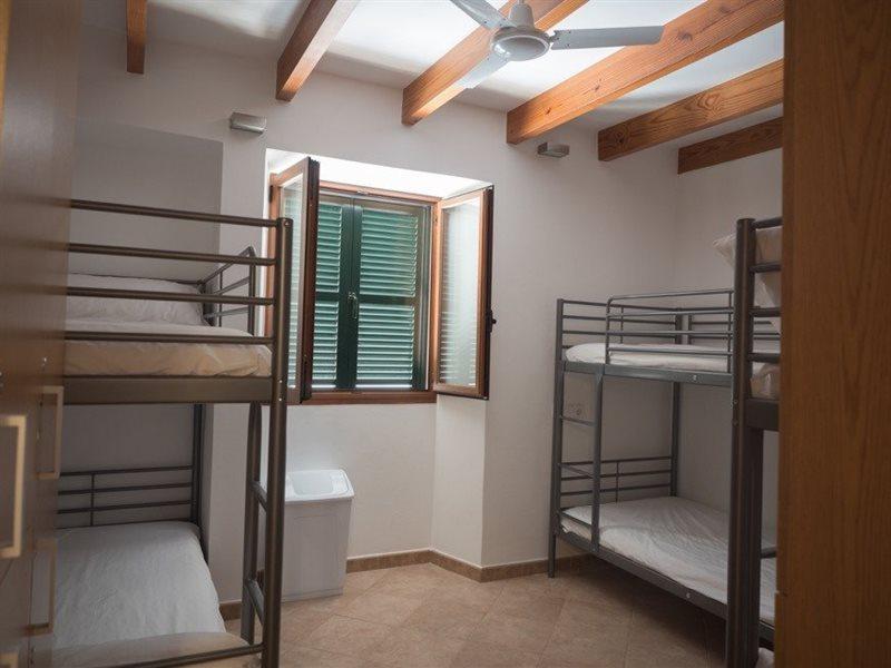 Embat - Hostel Montuiri  Luaran gambar