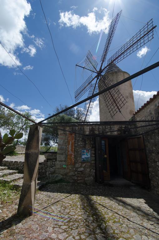 Embat - Hostel Montuiri  Luaran gambar
